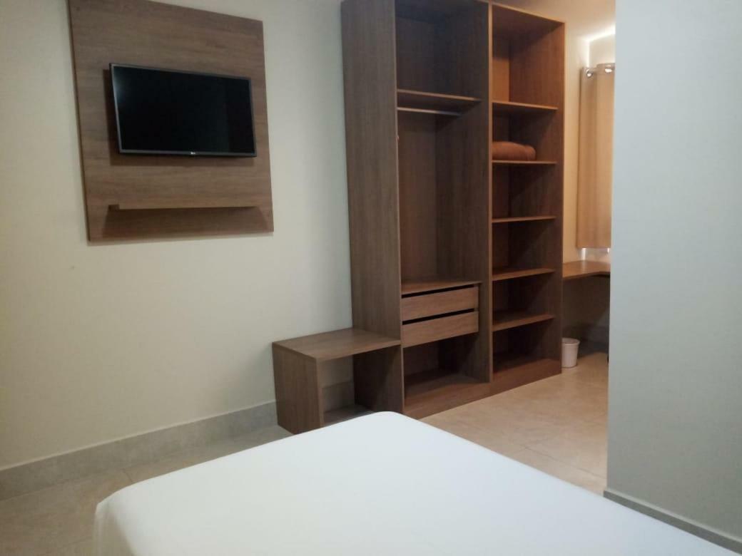 Hotel Hospeda Марілія Екстер'єр фото